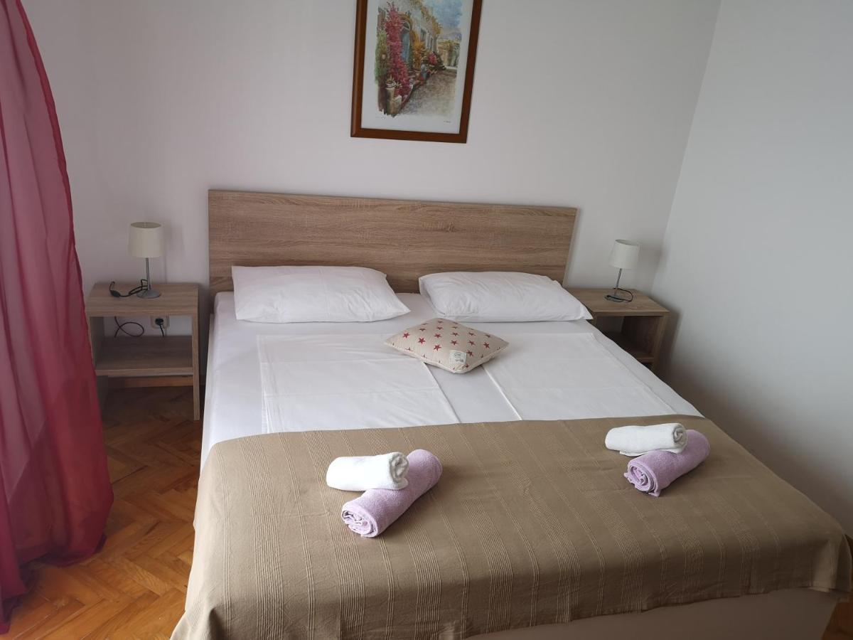 Apartments Mareta Rab Town Kültér fotó