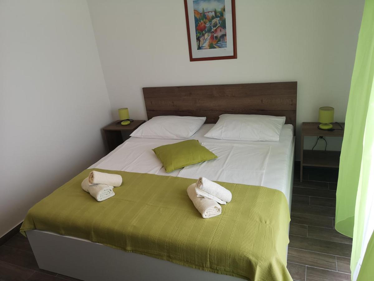 Apartments Mareta Rab Town Kültér fotó