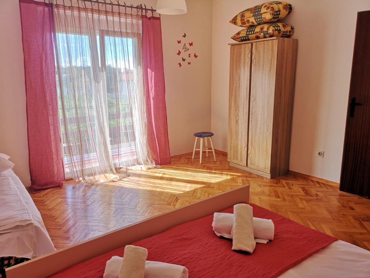 Apartments Mareta Rab Town Szoba fotó