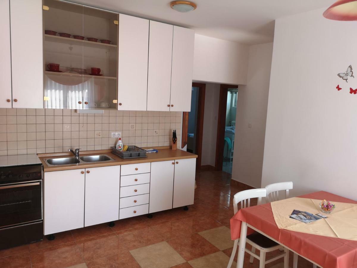 Apartments Mareta Rab Town Kültér fotó