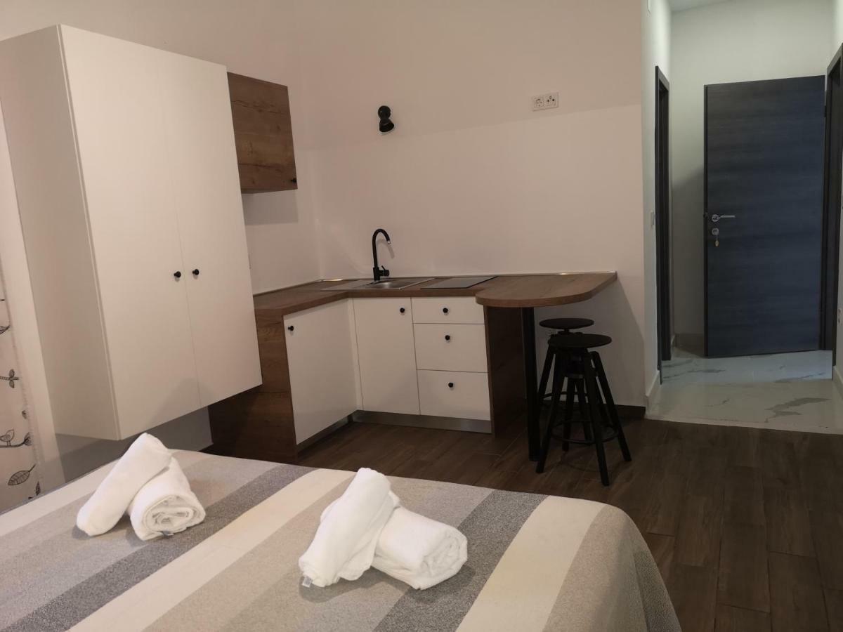 Apartments Mareta Rab Town Kültér fotó