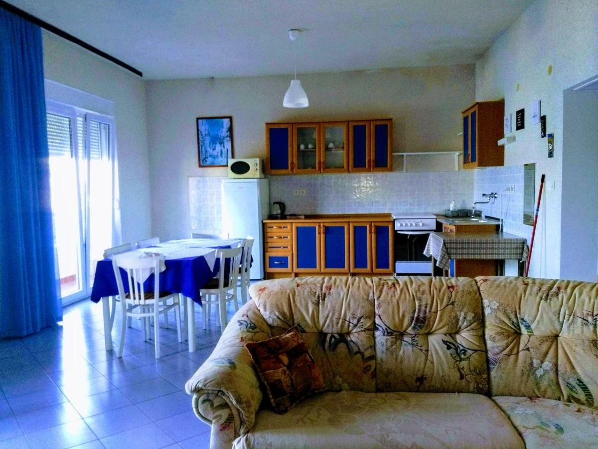 Apartments Mareta Rab Town Kültér fotó